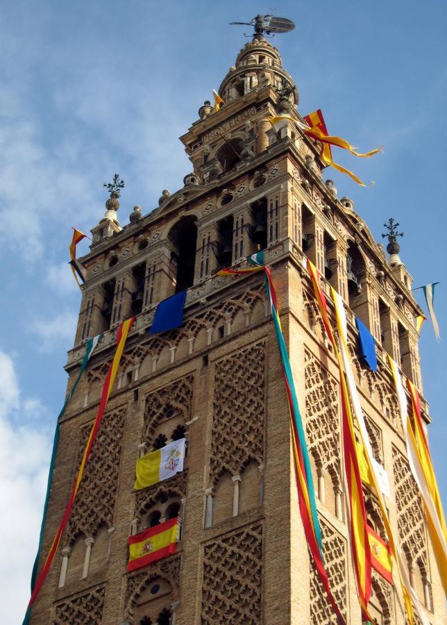 Bt6Gallos Sevilla Exterior foto